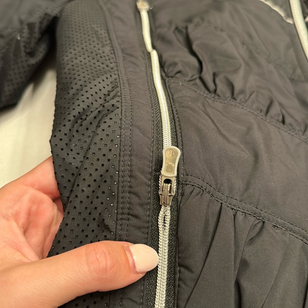 lululemon athletica Black Jacket - Picture 3 of 7